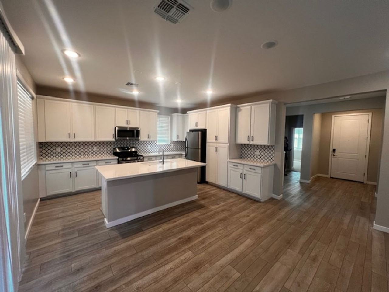 17797 W Cassia Way - Photo 4 of 23