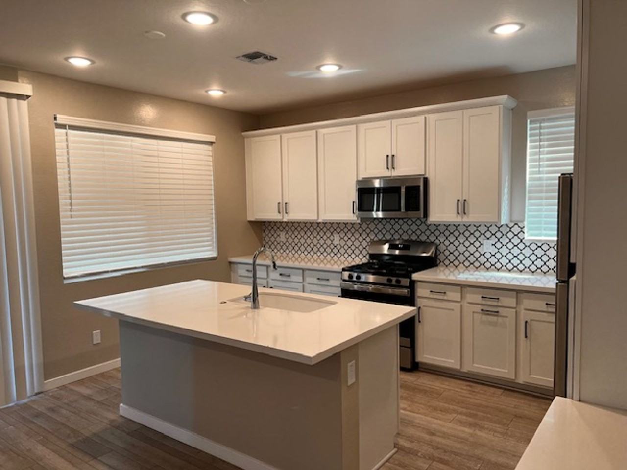17797 W Cassia Way - Photo 5 of 23