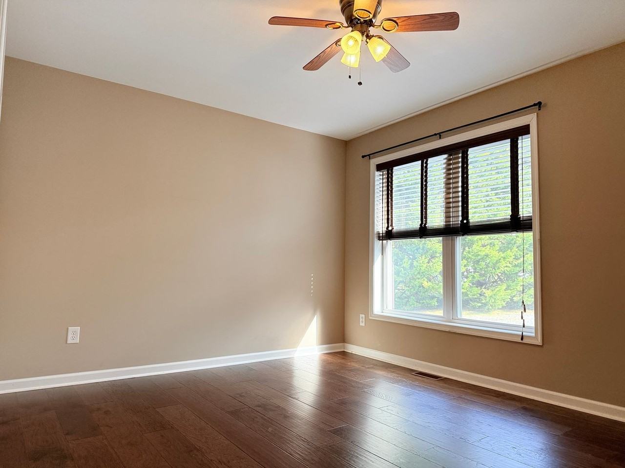 1092 1092 McGinnis Rd - Photo 4 of 14