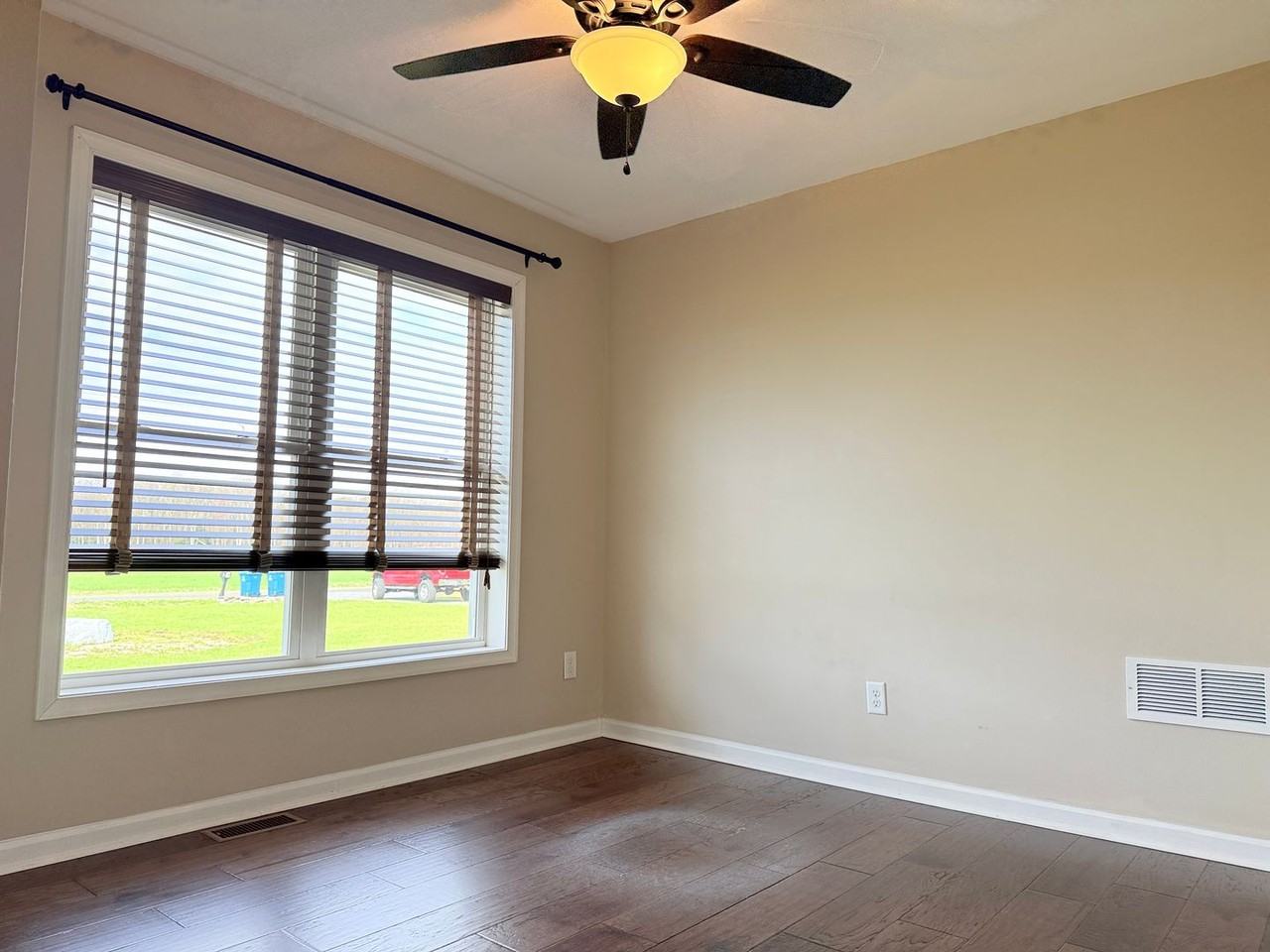 1092 1092 McGinnis Rd - Photo 7 of 14