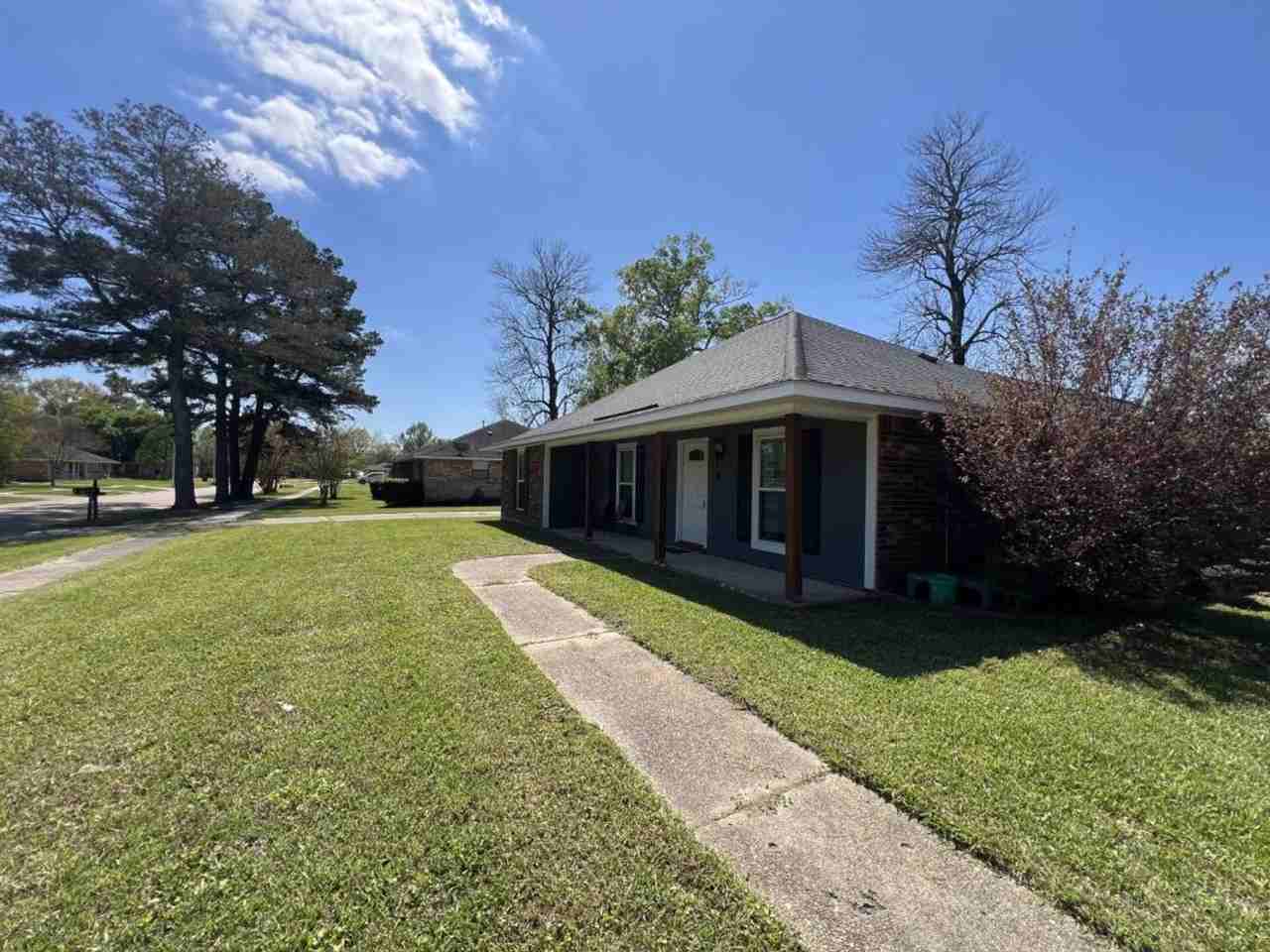 1944 W Marsden Pl - Photo 2 of 50