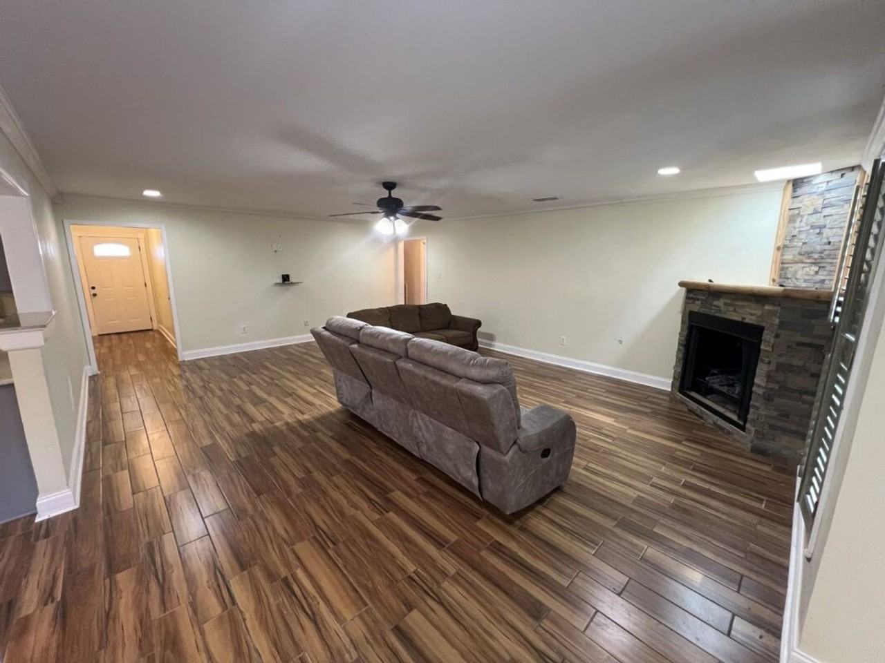 1944 W Marsden Pl - Photo 6 of 50