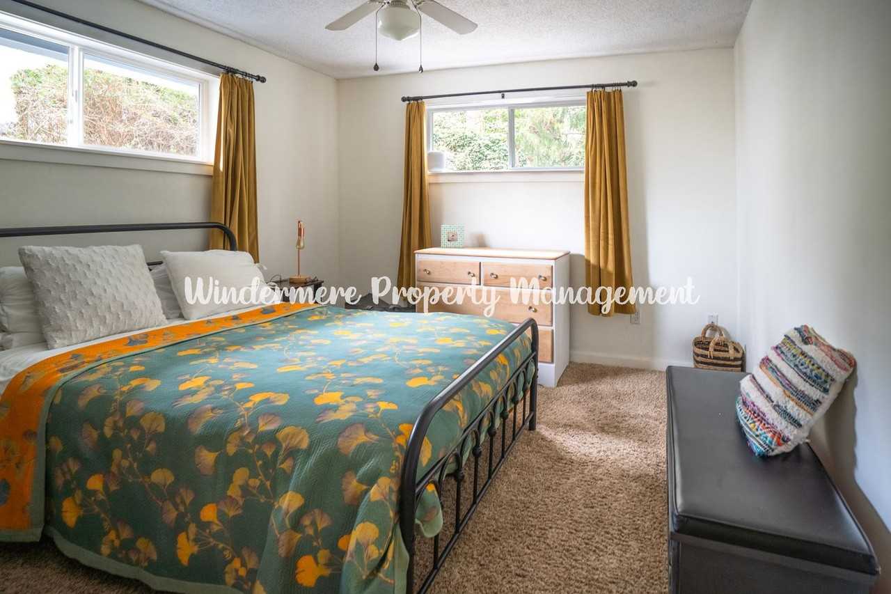 26277 Edgewater Pl Nw - Photo 7 of 19