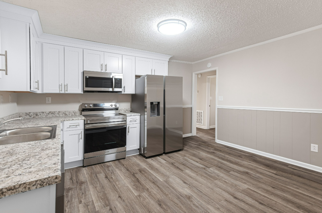 409 Winfrey Dr - Photo 6 of 17