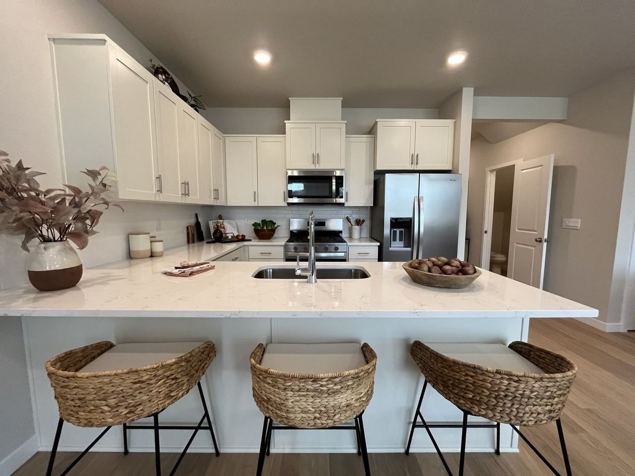 6588 Se Nasha St - Photo 5 of 33