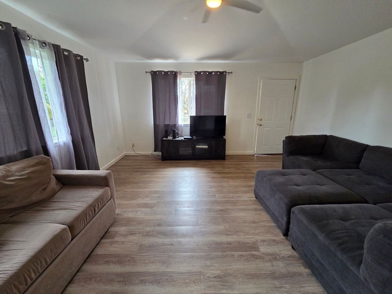 615 Kuu Home Pl - Photo 4 of 21