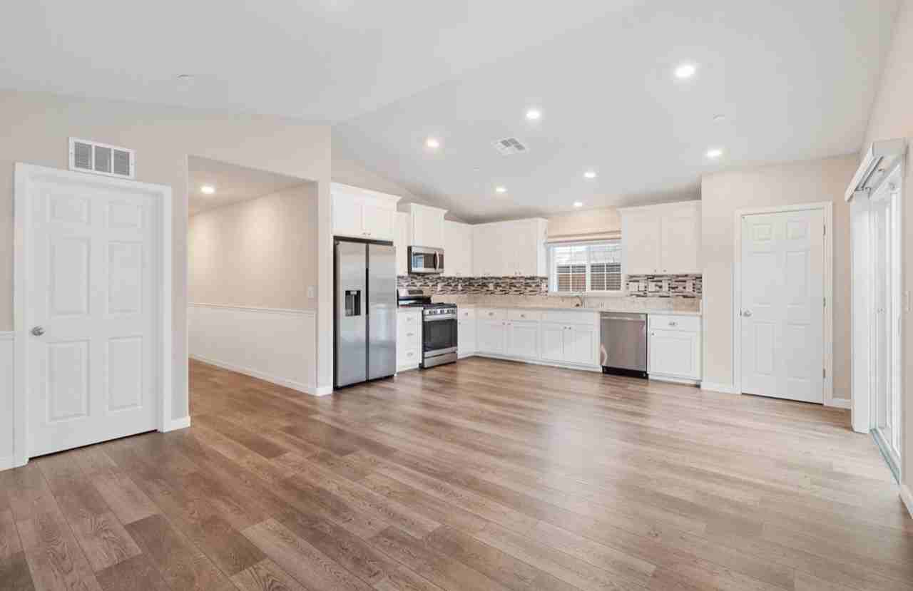 5145 Chelsea Creek Rd - Photo 2 of 24