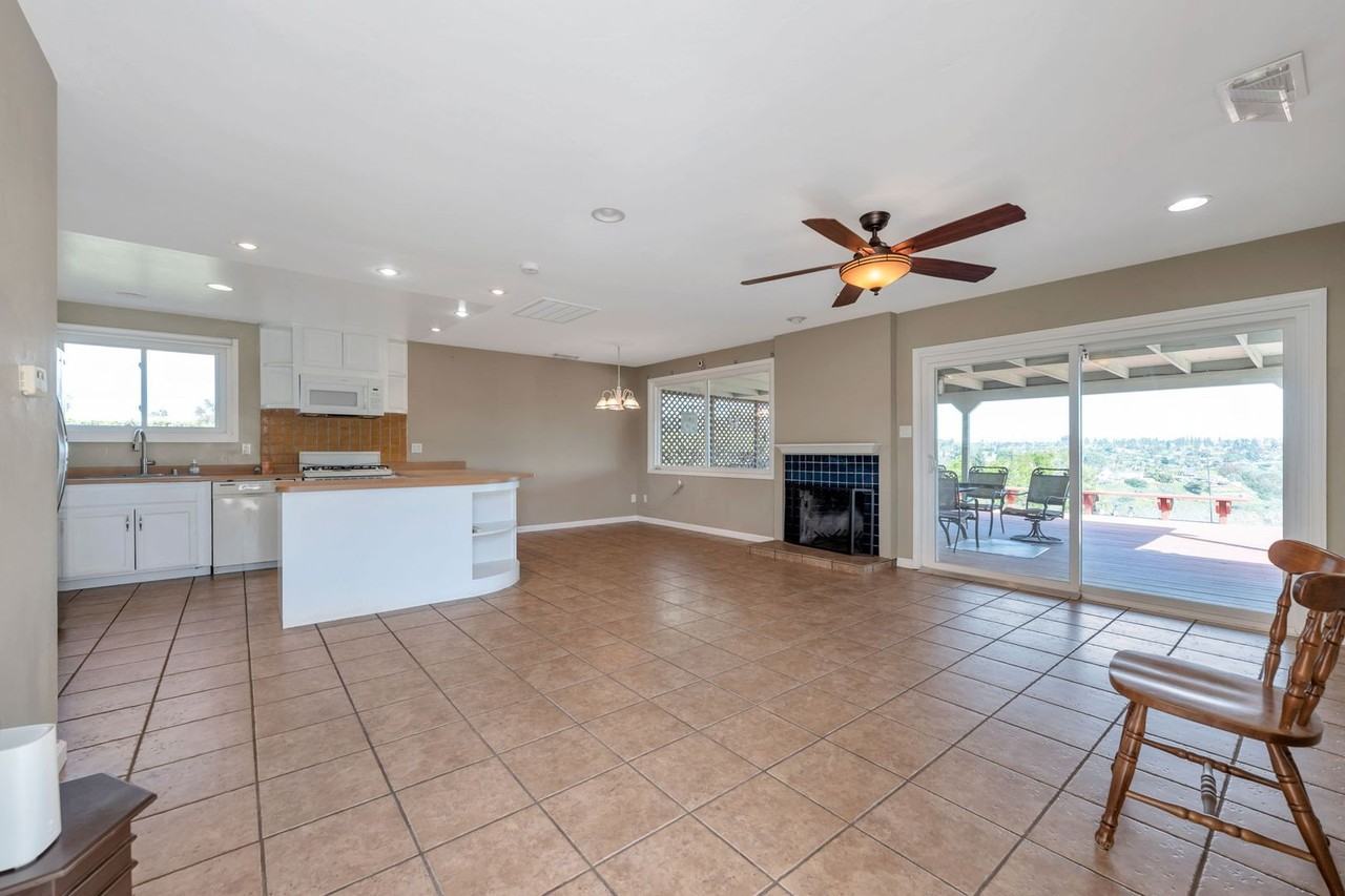 2829 Cowley Way - Photo 6 of 15