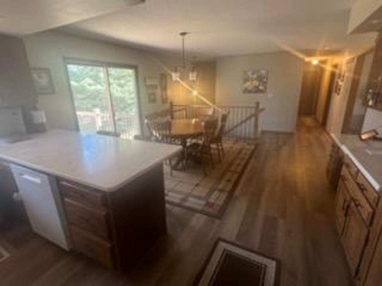 1428 Edgewood Dr - Photo 3 of 15