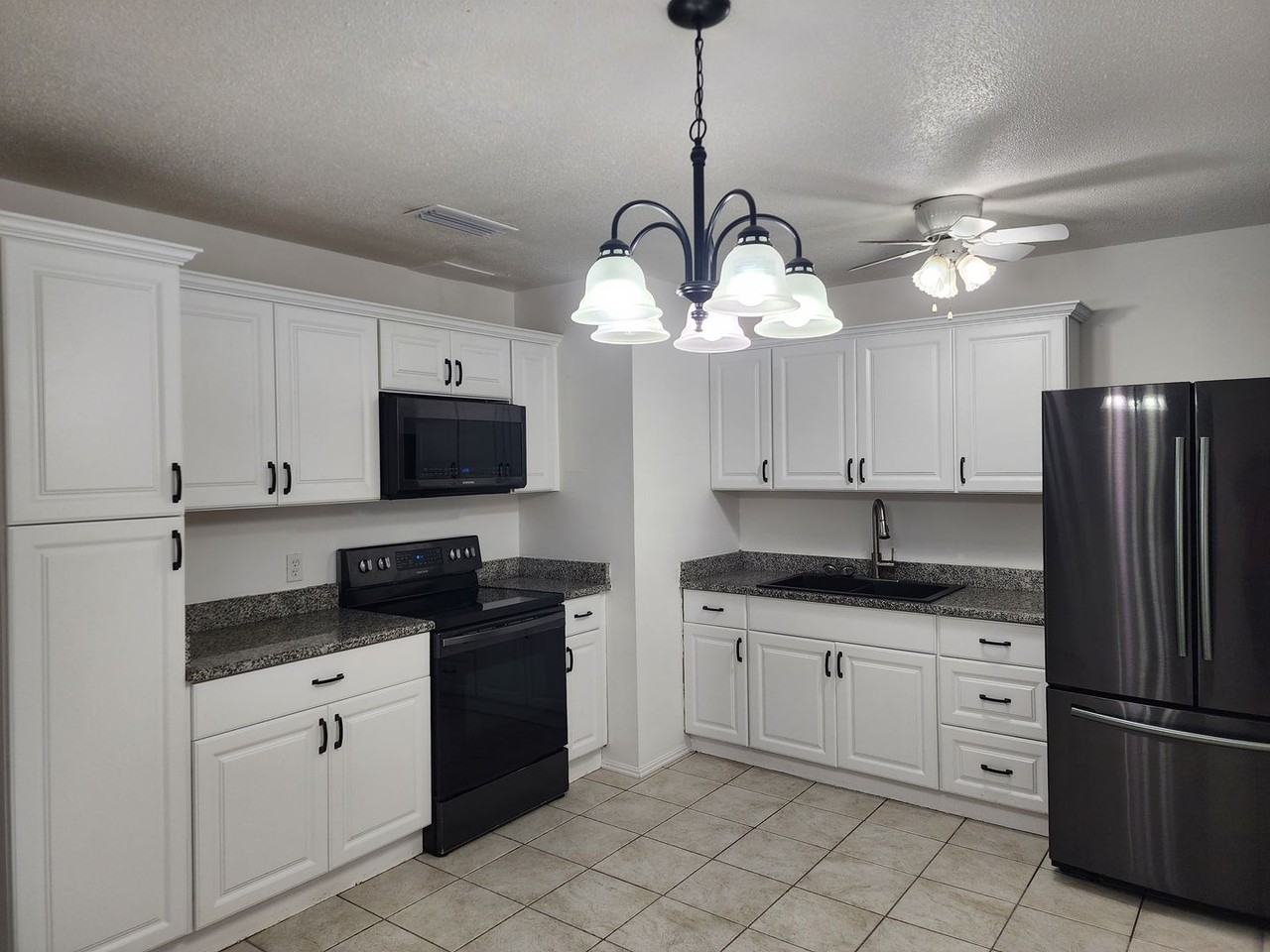 1804 Arthur Ave - Photo 6 of 20