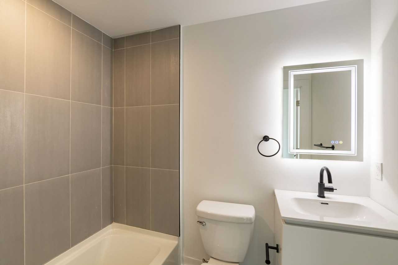 The Premiere - Photo 6 of 33