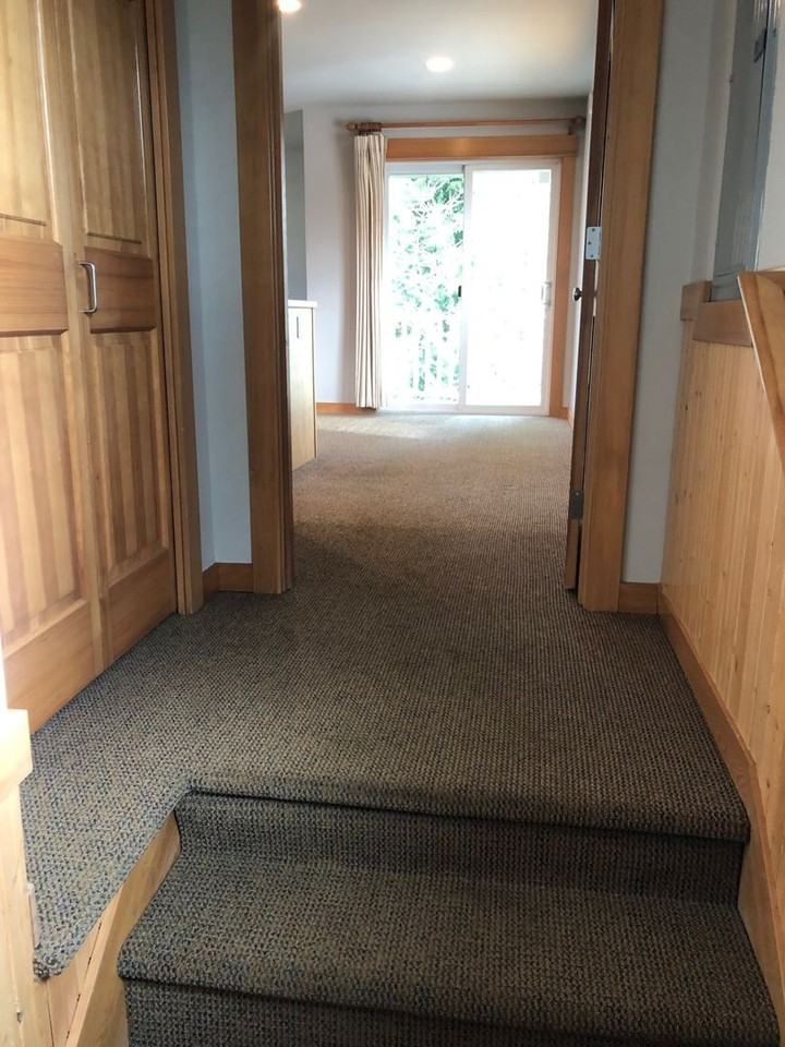 266 Ericksen Ave Ne - Photo 3 of 14