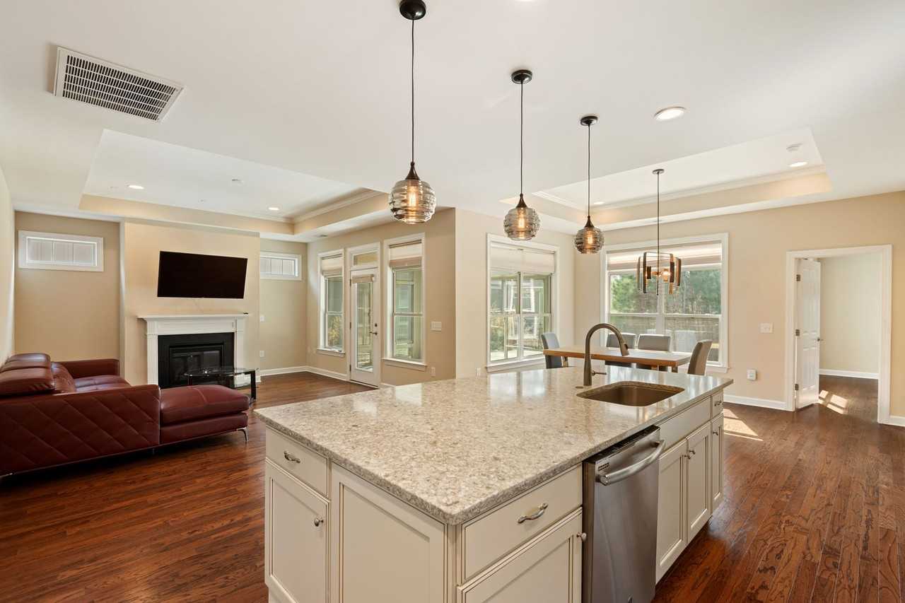 1007 Restoration Dr - Photo 2 of 27