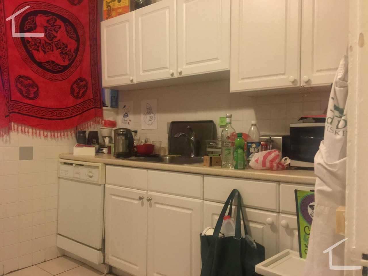 336 Saint Paul St - Photo 5 of 7