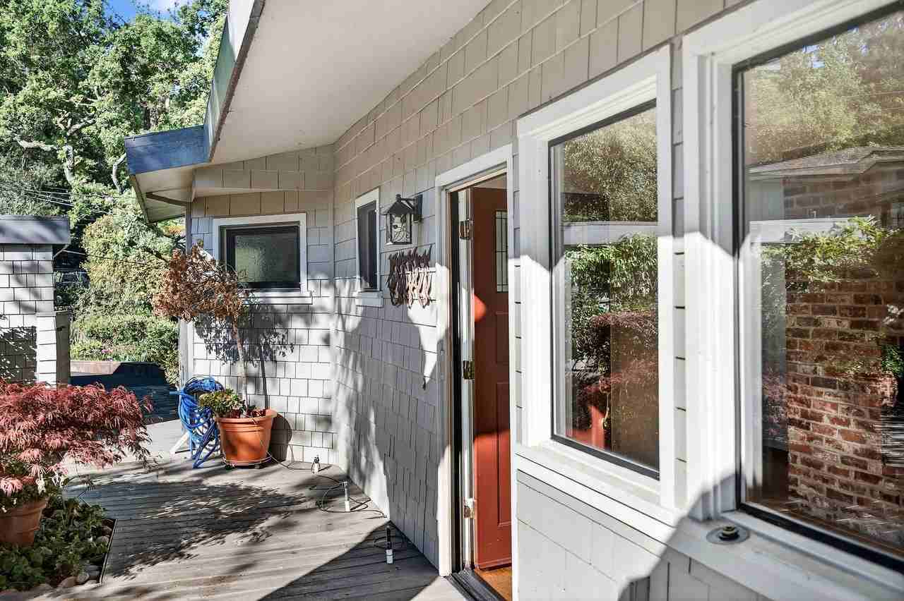 10 La Mesa Ln - Photo 3 of 47