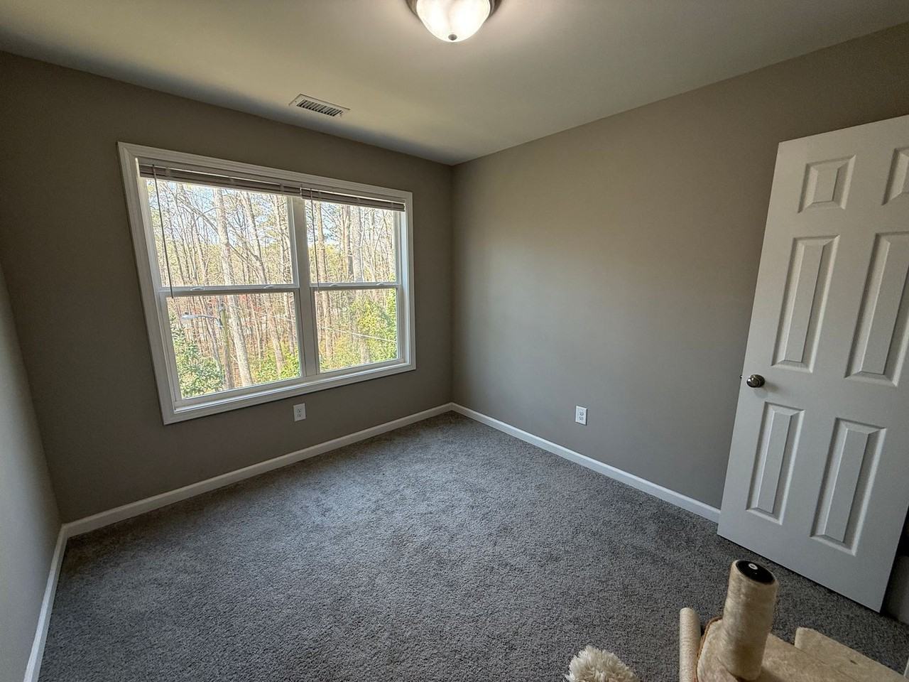 305 Martin Cir - Photo 2 of 16