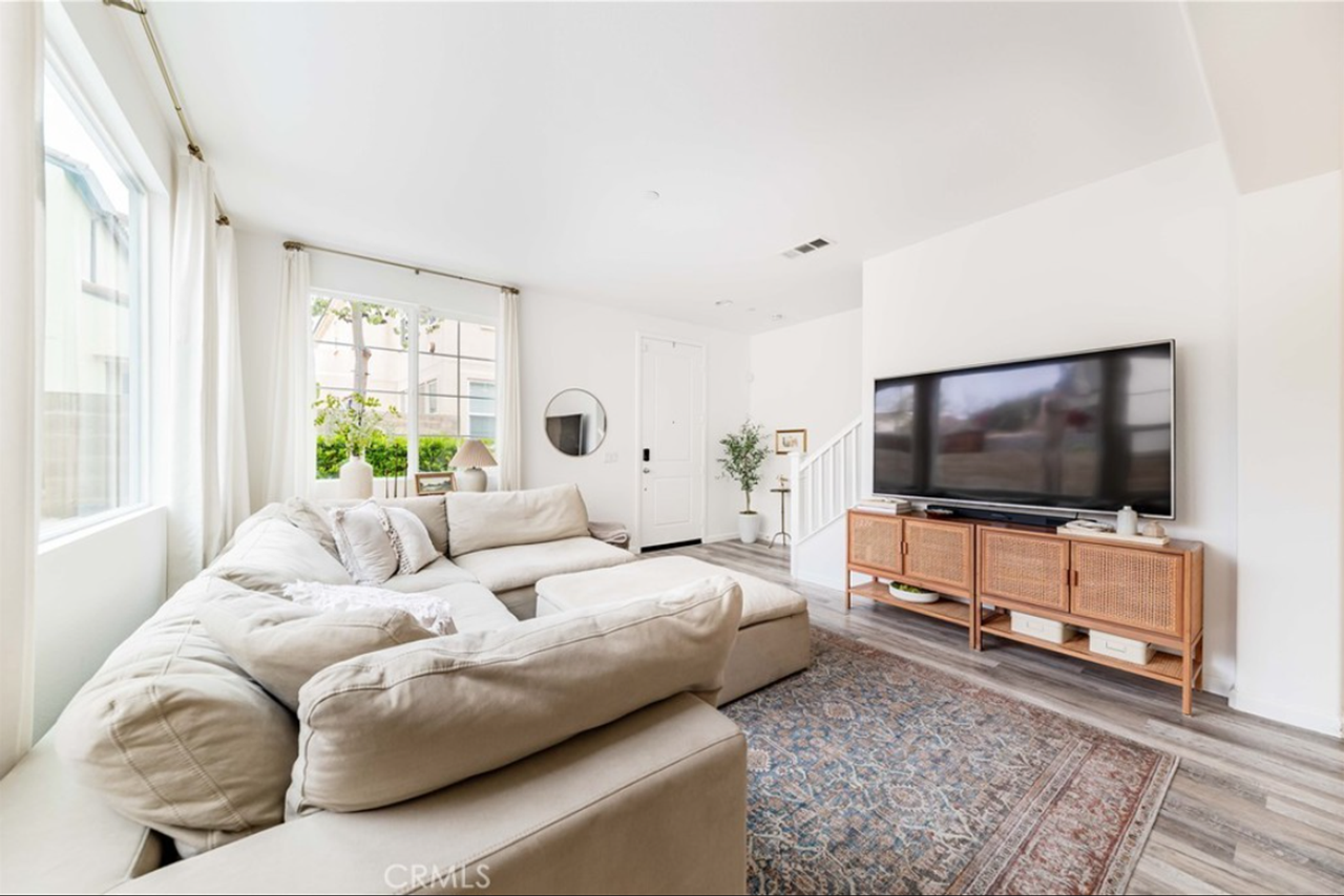 1807 Casa Morro St - Photo 4 of 24