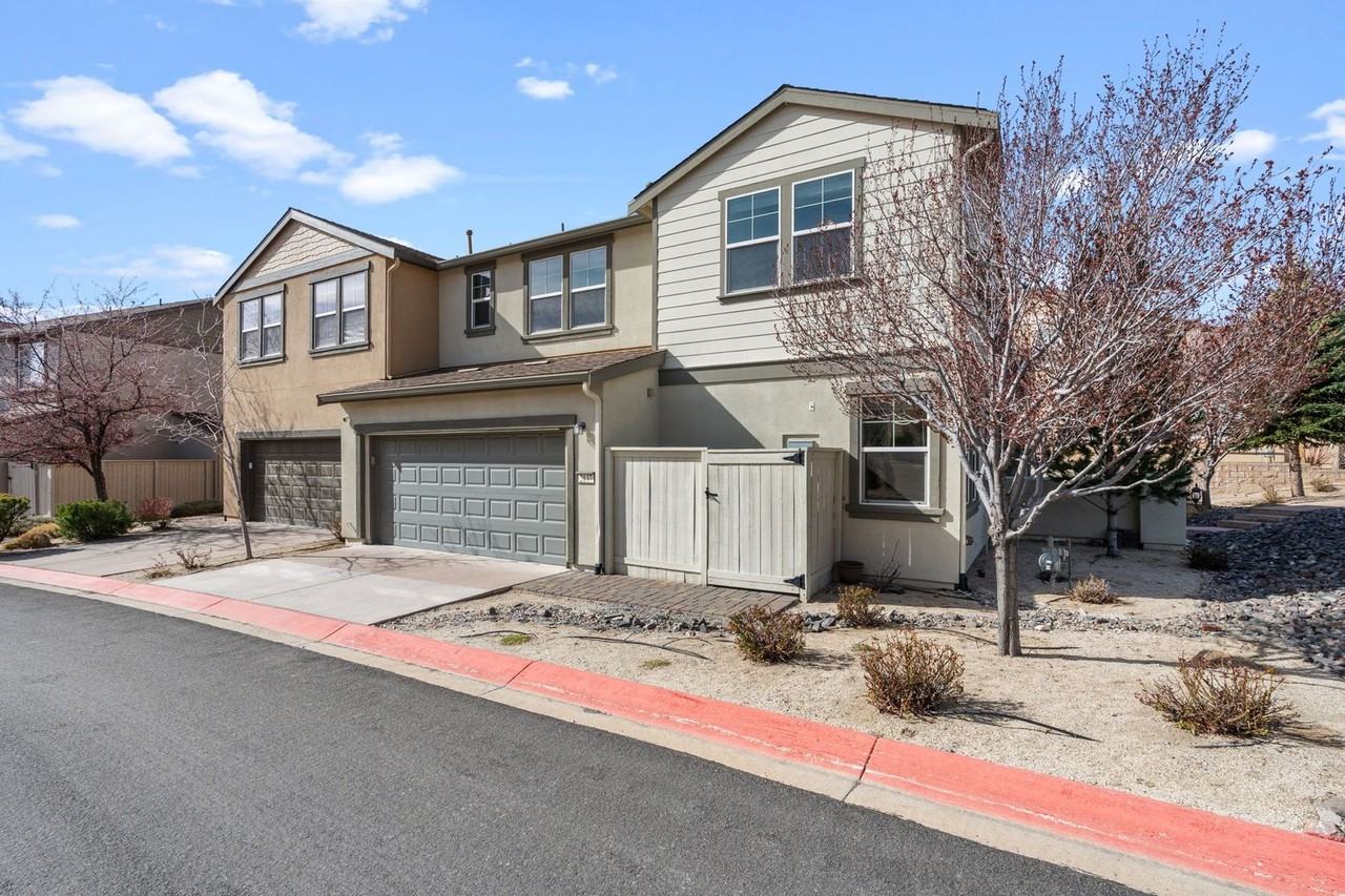 2137 Tara Ridge Trl - Photo 2 of 27