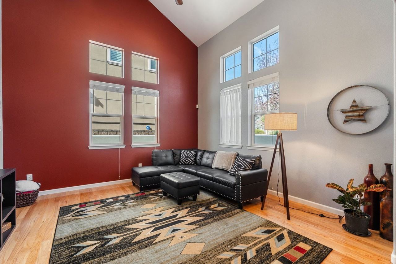 2137 Tara Ridge Trl - Photo 5 of 27