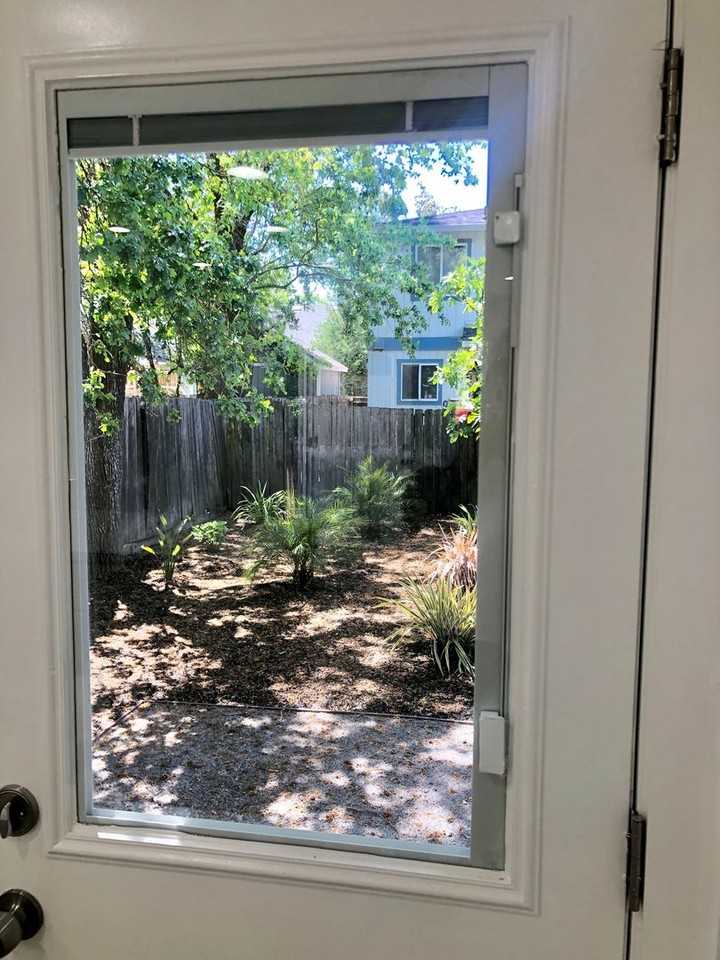 8697 Franklin St - Photo 7 of 22