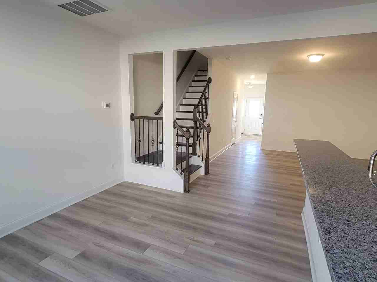 2100 Solana Woods Dr - Photo 5 of 11