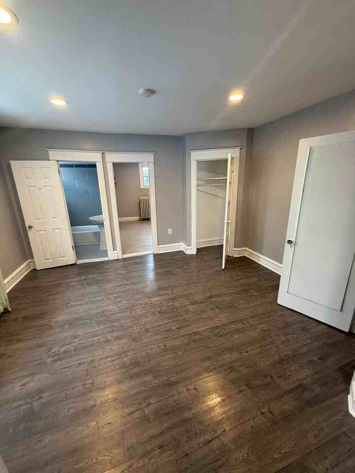 514 W Champlost St - Photo 6 of 14