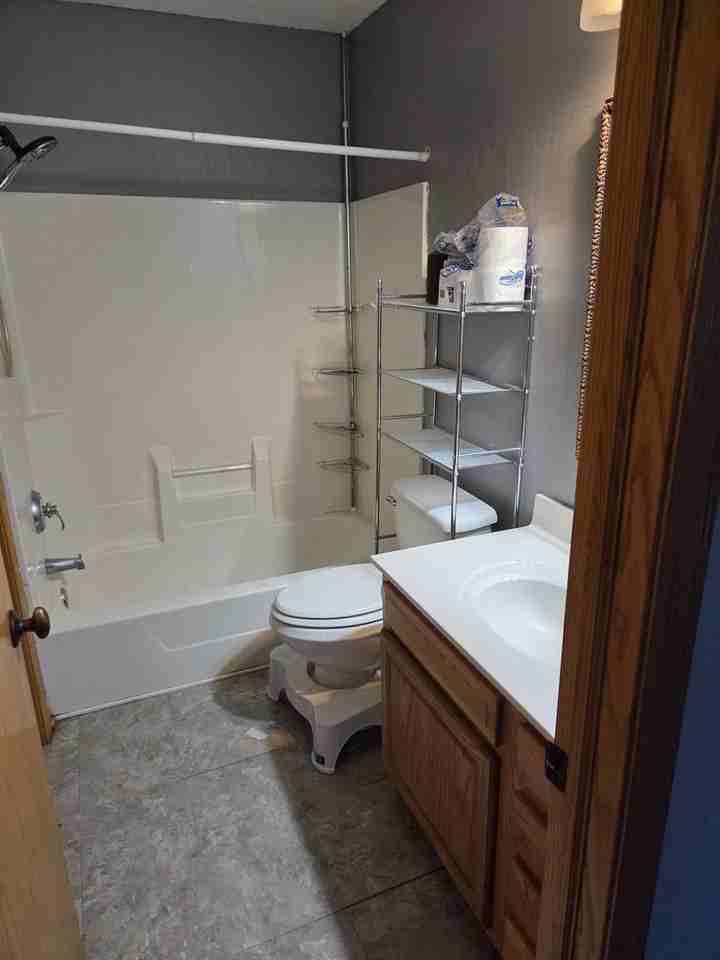 4043 Dubuque Ave - Photo 3 of 6