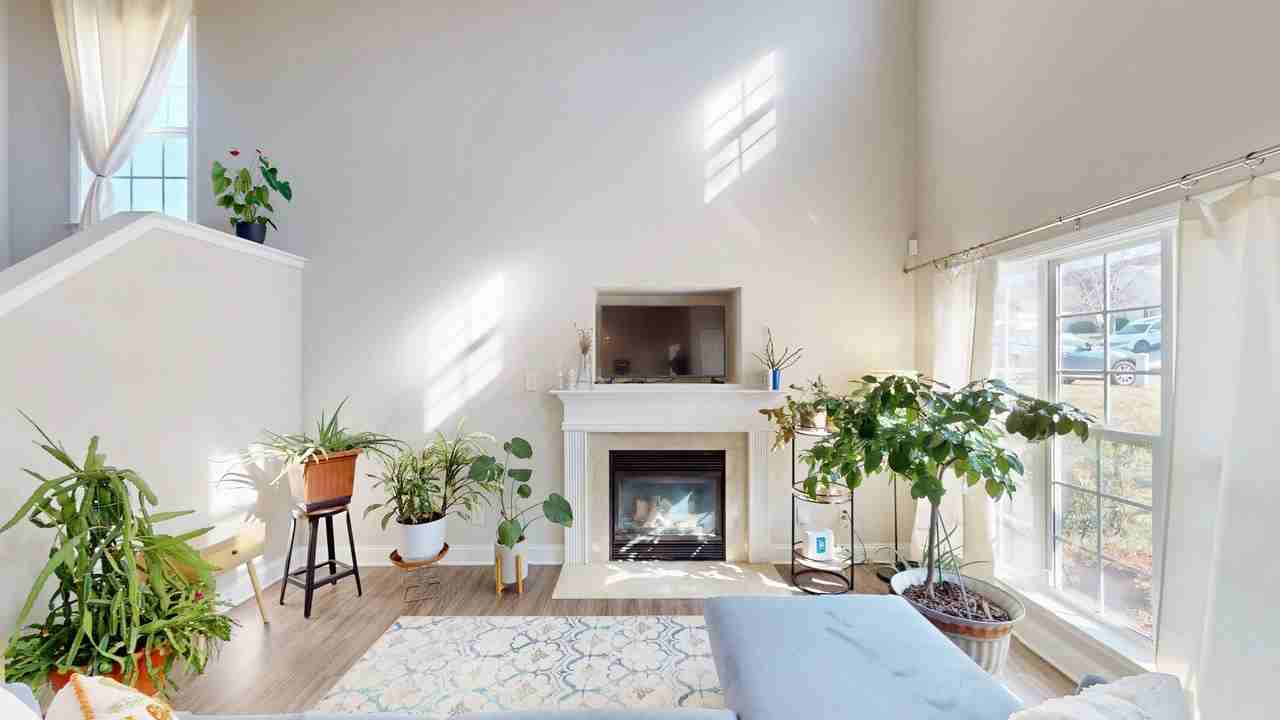 447 Fawnbrook Ln - Photo 3 of 26