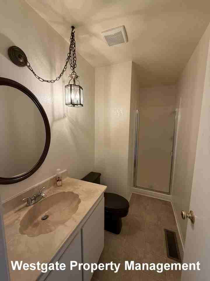 328 Smith Dr - Photo 7 of 21
