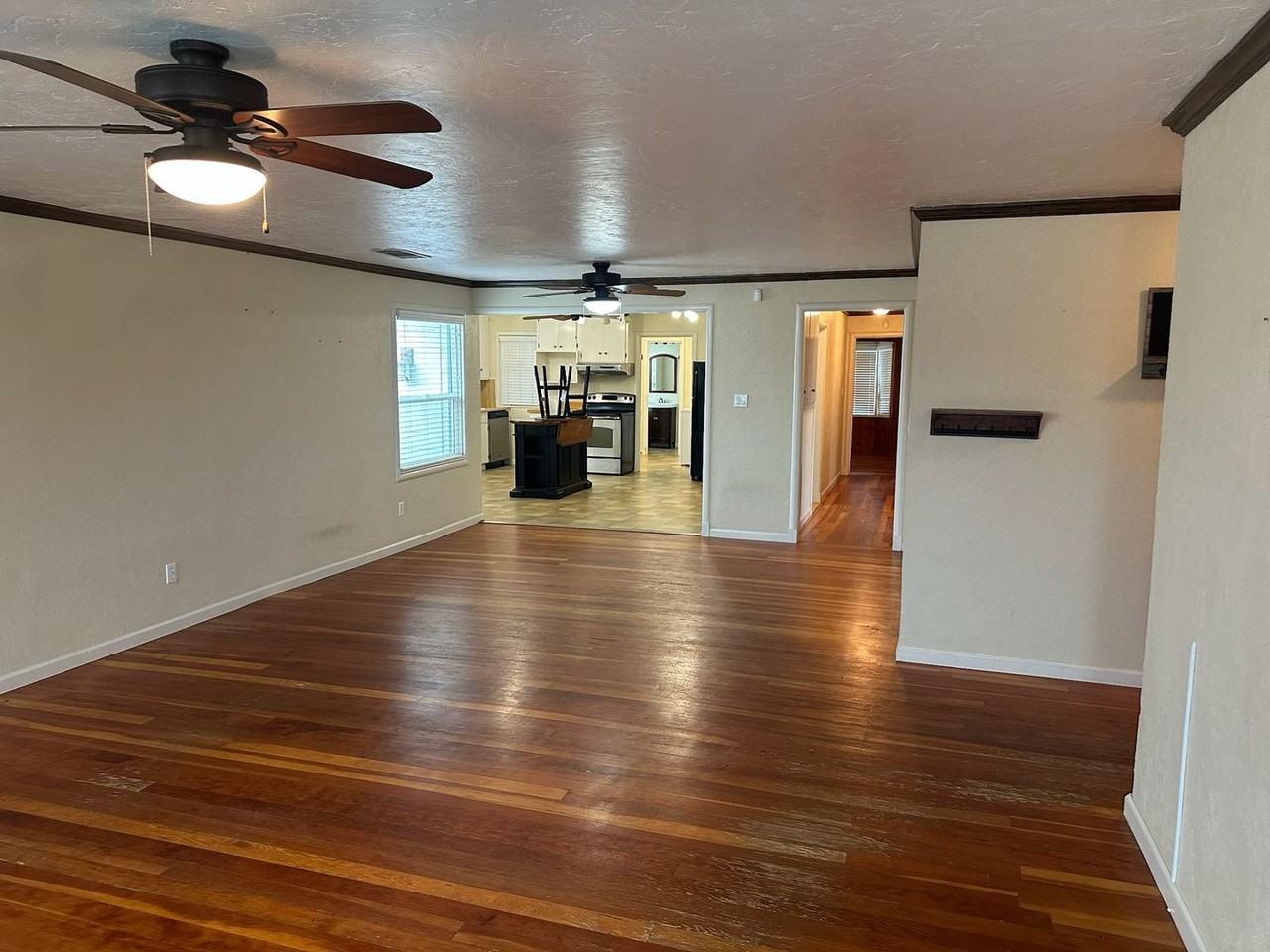 14733 Jackson Ave - Photo 6 of 28