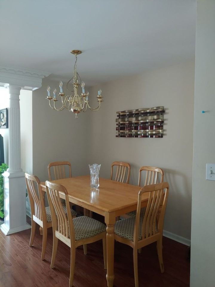 8509 W Catherine Ave - Photo 3 of 11