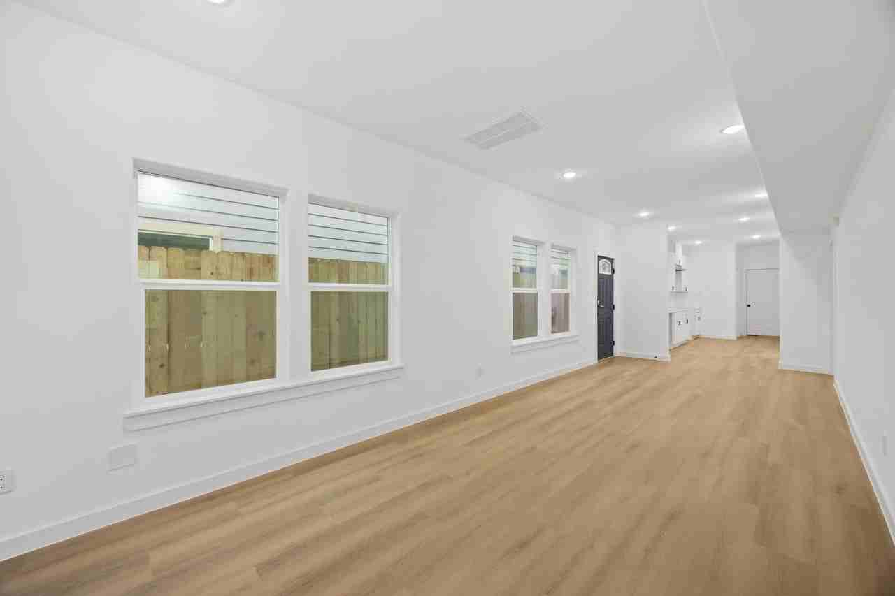 8108 De Priest St #A - Photo 4 of 15