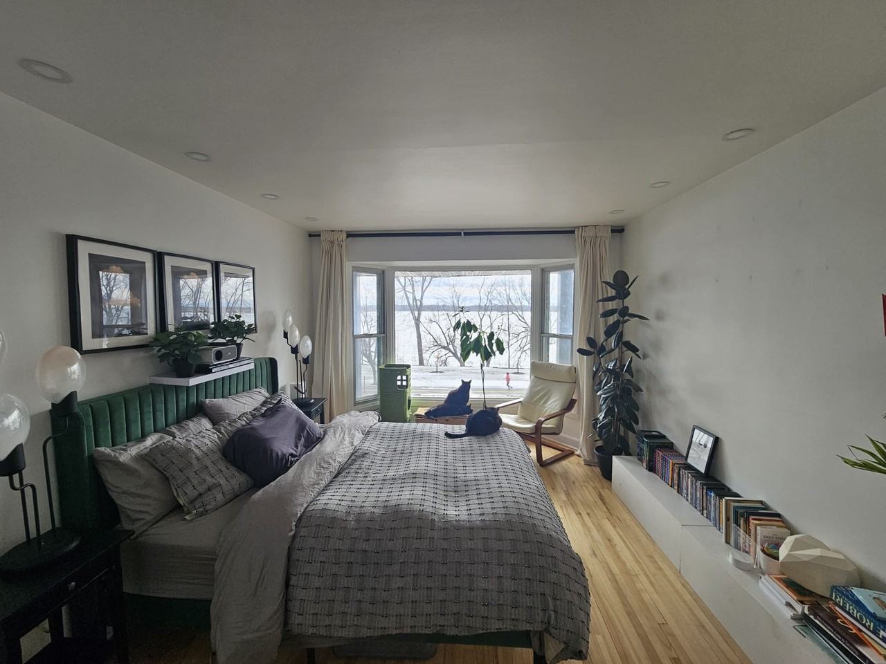 9089 Boulevard LaSalle - Photo 2 of 5