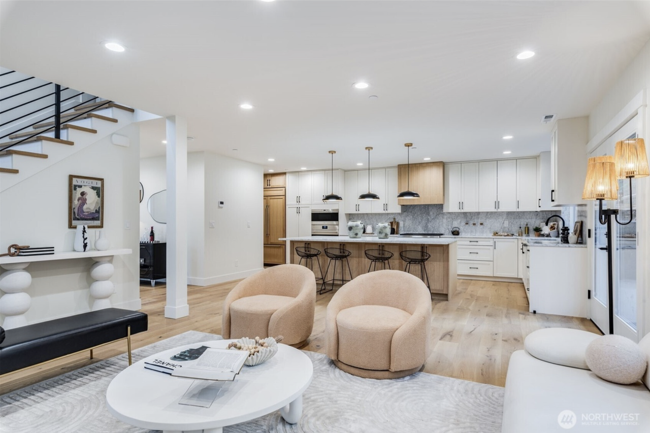 10661 Forbes Creek Dr #NA - Photo 6 of 20