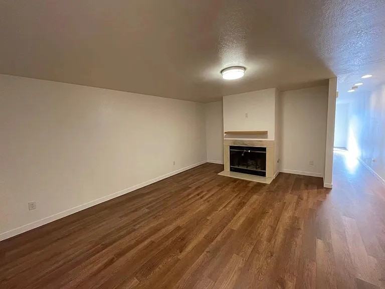 2007 42nd Ave E #2007 - Photo 4 of 22