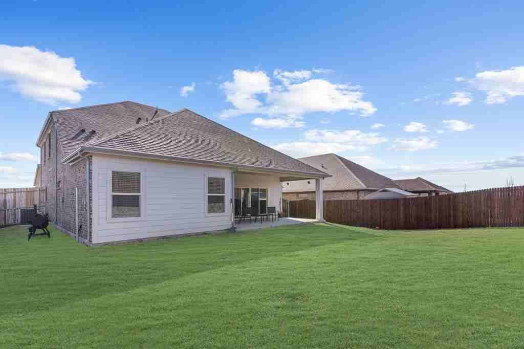 608 Fawn Valley Dr #NA - Photo 3 of 31