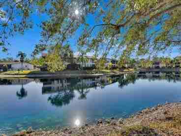 5296 Treetops Dr #5296 - Photo 6 of 16