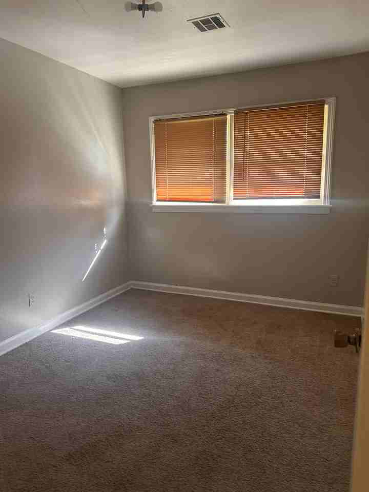 1831 Austin St #NA - Photo 7 of 8