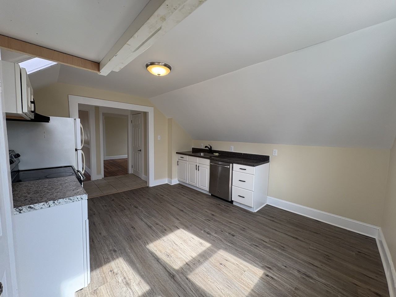 628 Whalley Ave #3 - Photo 2 of 10