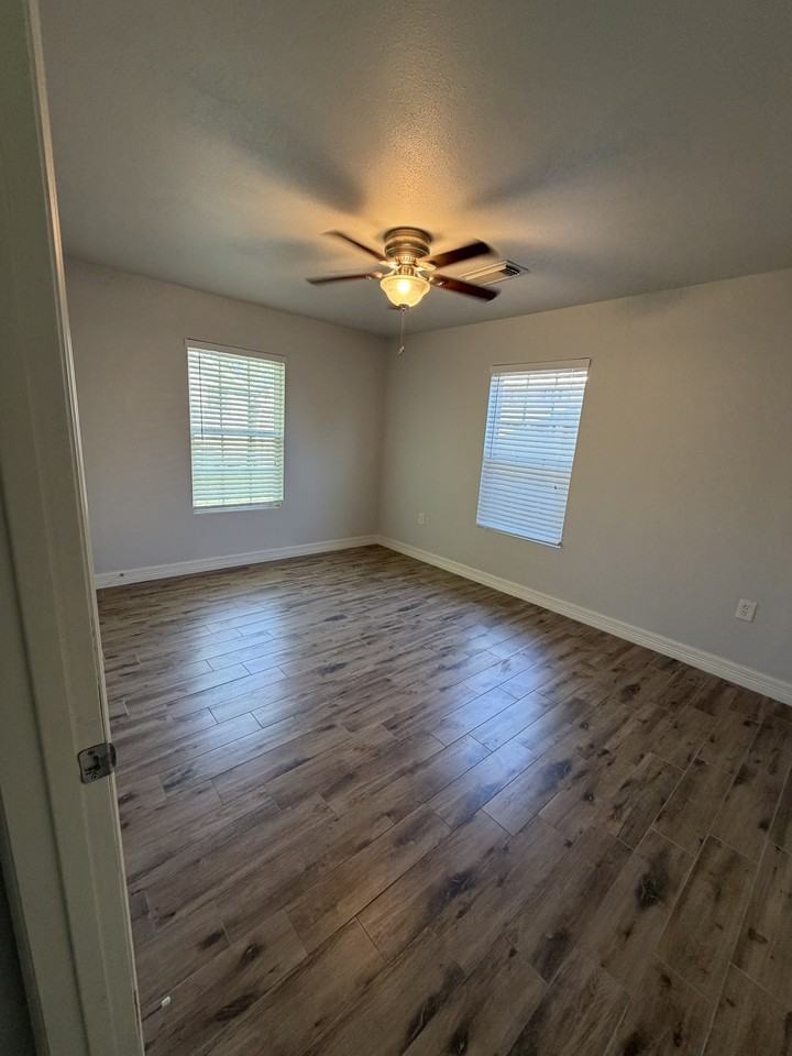 3207 Suiter Way #NA - Photo 6 of 6