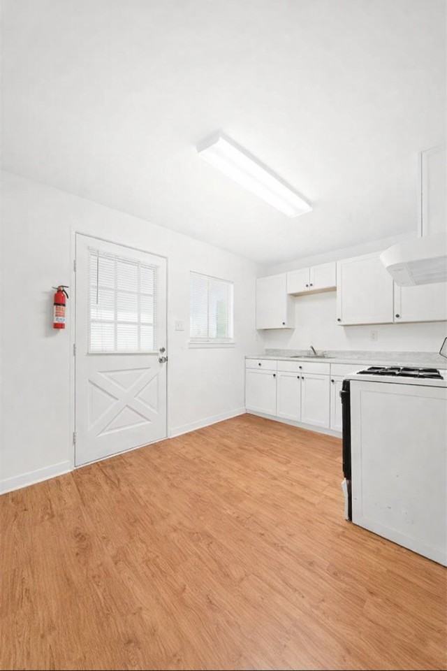 705 Russellwood Ave #2ndFL - Photo 5 of 20