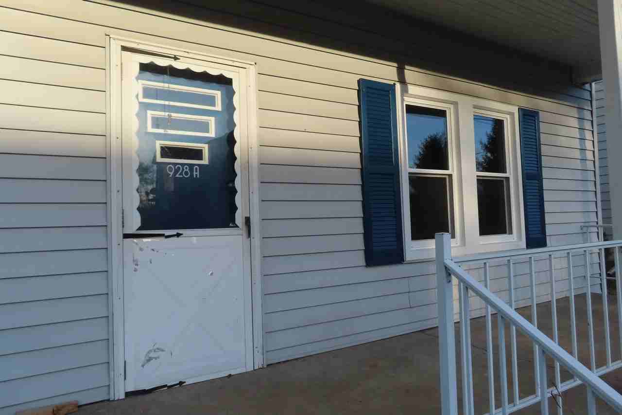 928 2nd Ave #A - Photo 2 of 14