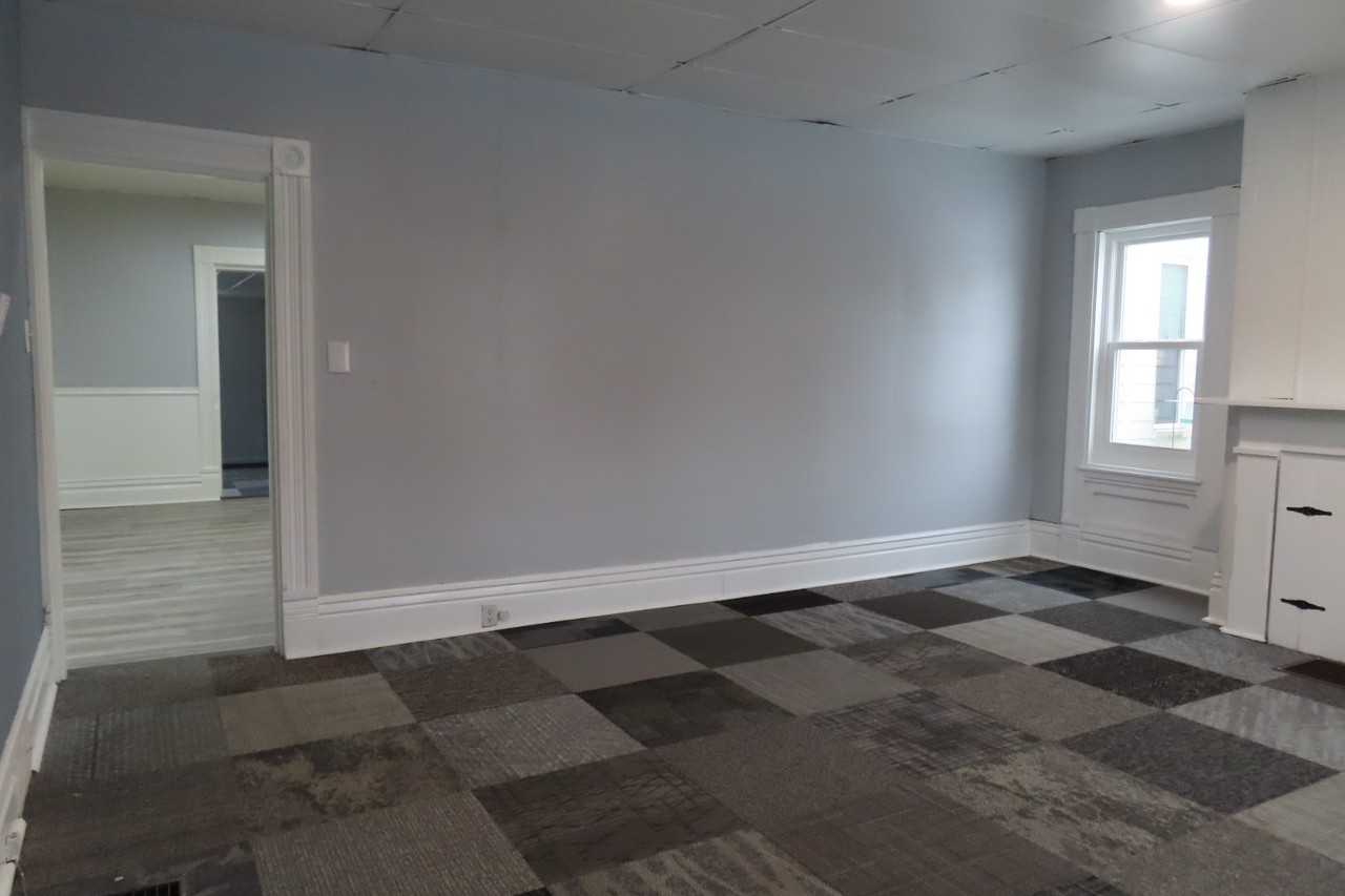 928 2nd Ave #A - Photo 3 of 14