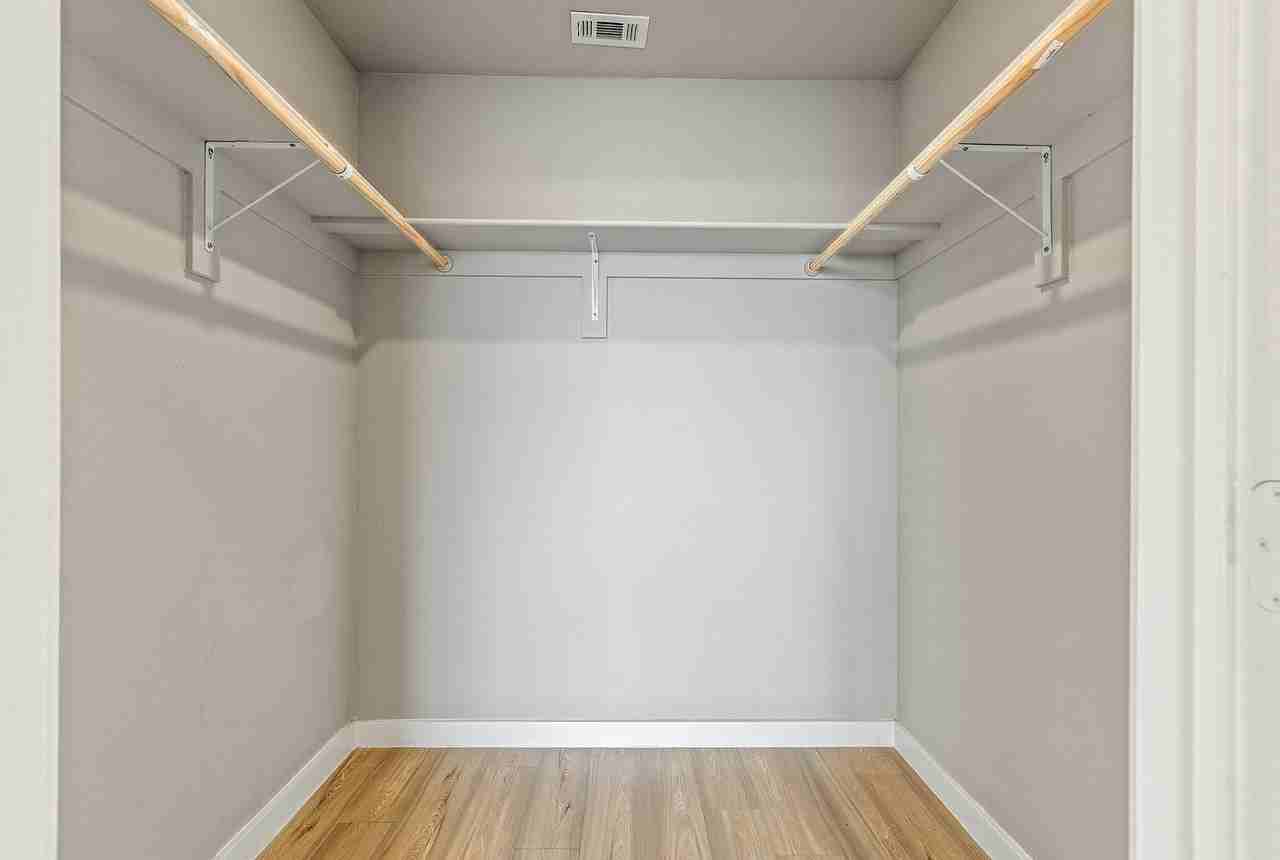 Camden Crossing - Photo 7 of 16