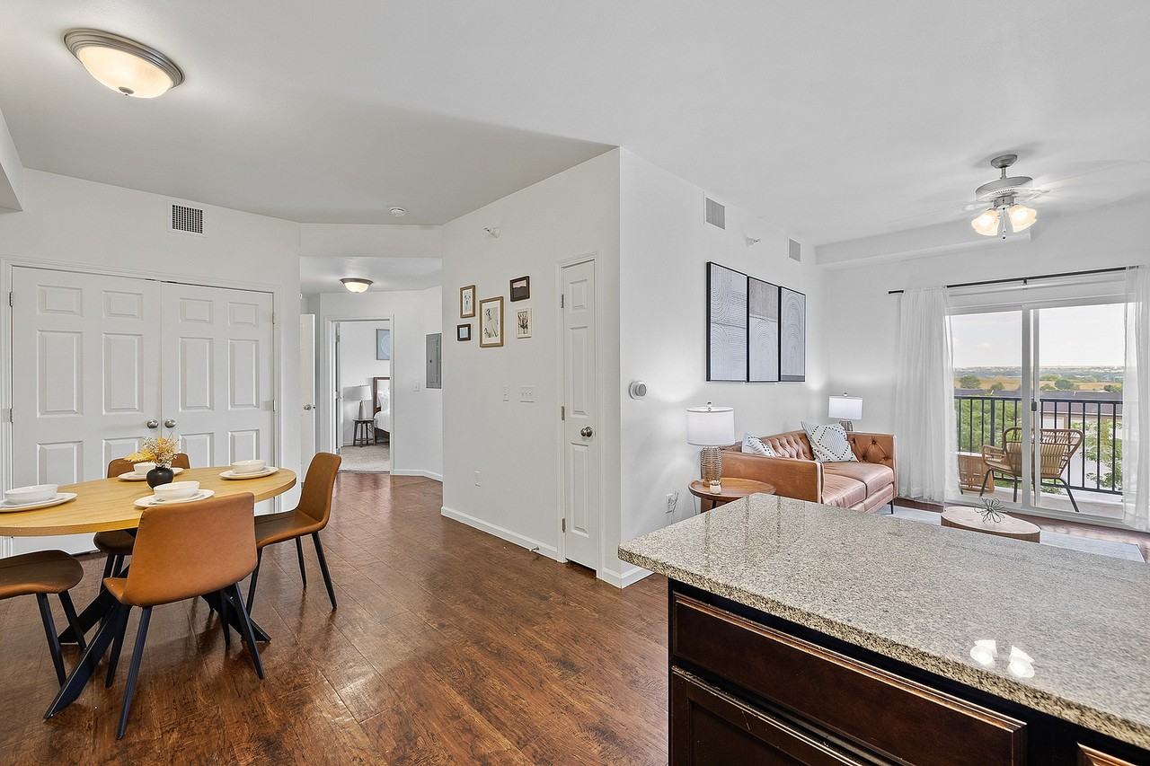 Gateway Apartments - Photo 5 of 30