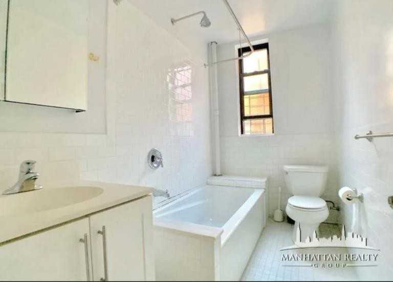 W 187th St #5A - Photo 5 of 5