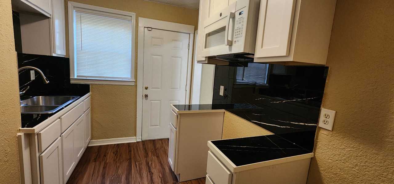 4821 Louisa Ter #1 - Photo 3 of 6