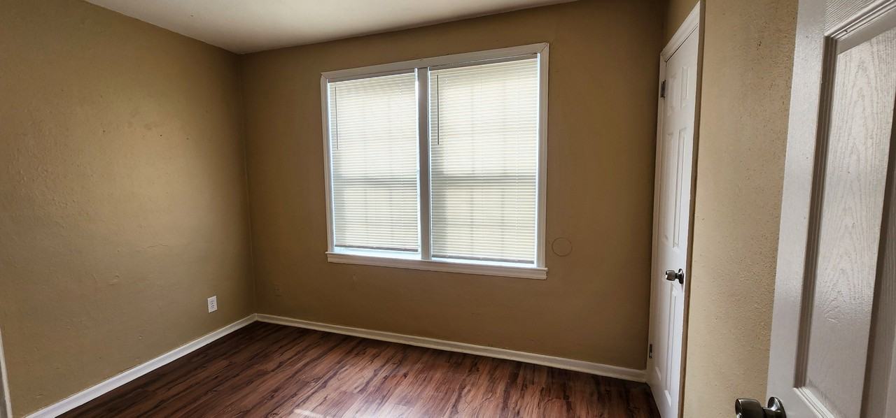 4821 Louisa Ter #1 - Photo 5 of 6