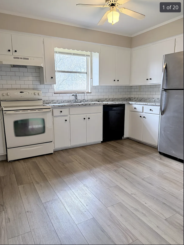 2131 Springhill Dr #1 - Photo 2 of 21