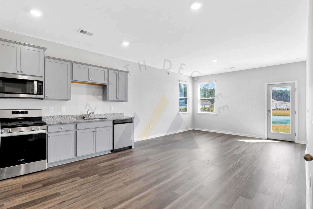 2222 Sanctum St - Photo 4 of 11